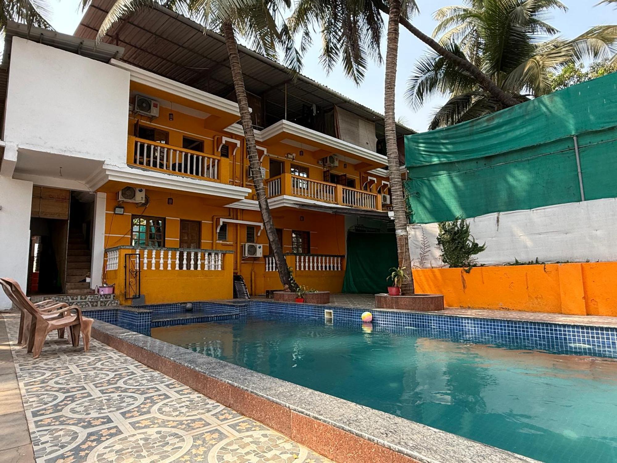 Aura Rooms & Swimming Pool, Calangute Eksteriør billede